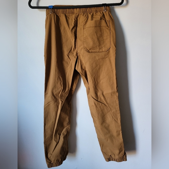 🎁 Free With Any PurchasOLD NAVY tech jogger built-in flex pants, size L (10-12) - Picture 2 of 4